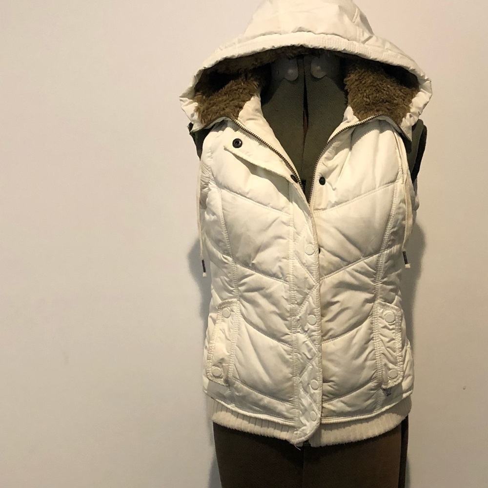 American Eagle Vest